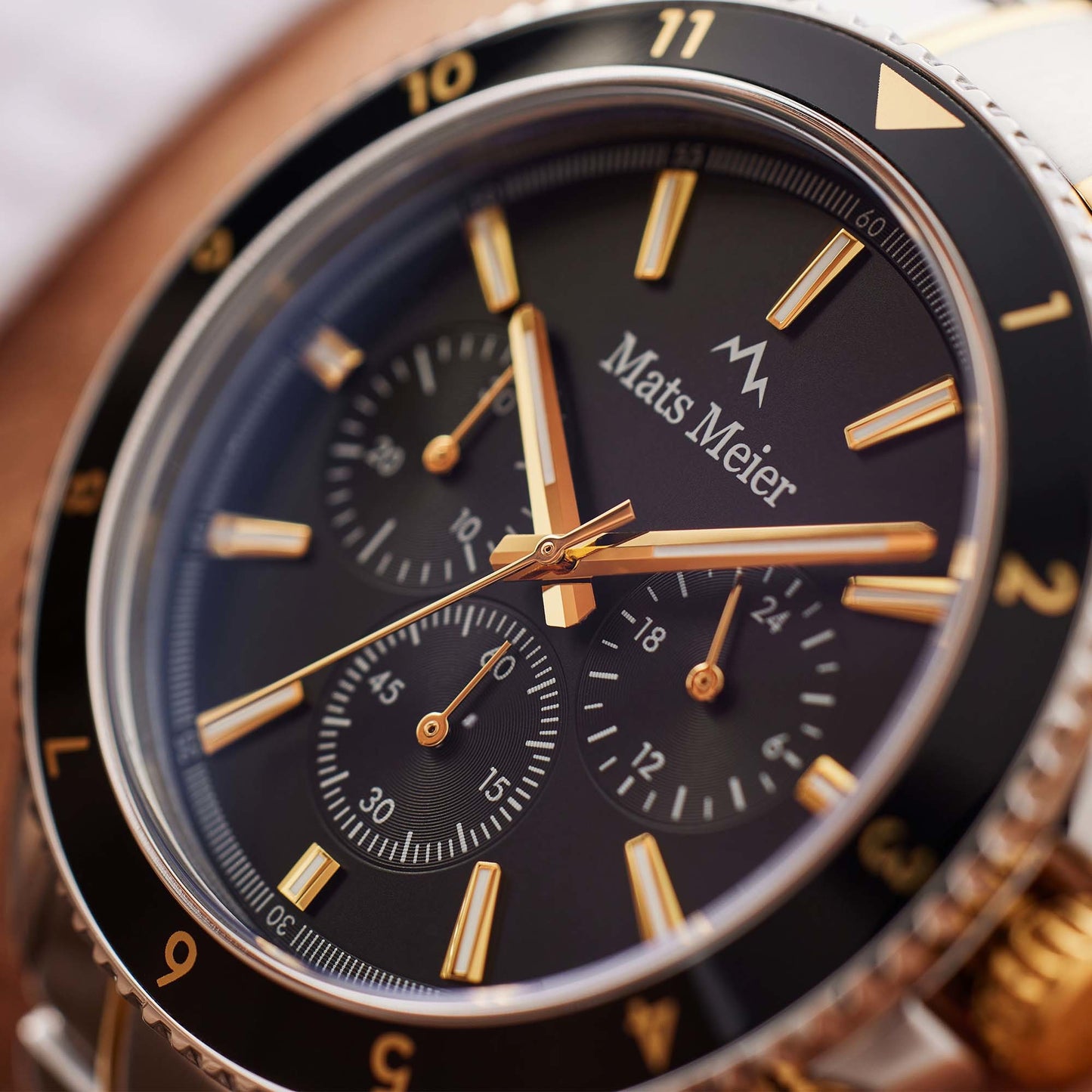 Grand Combin chronograph mens watch and watch box gift set