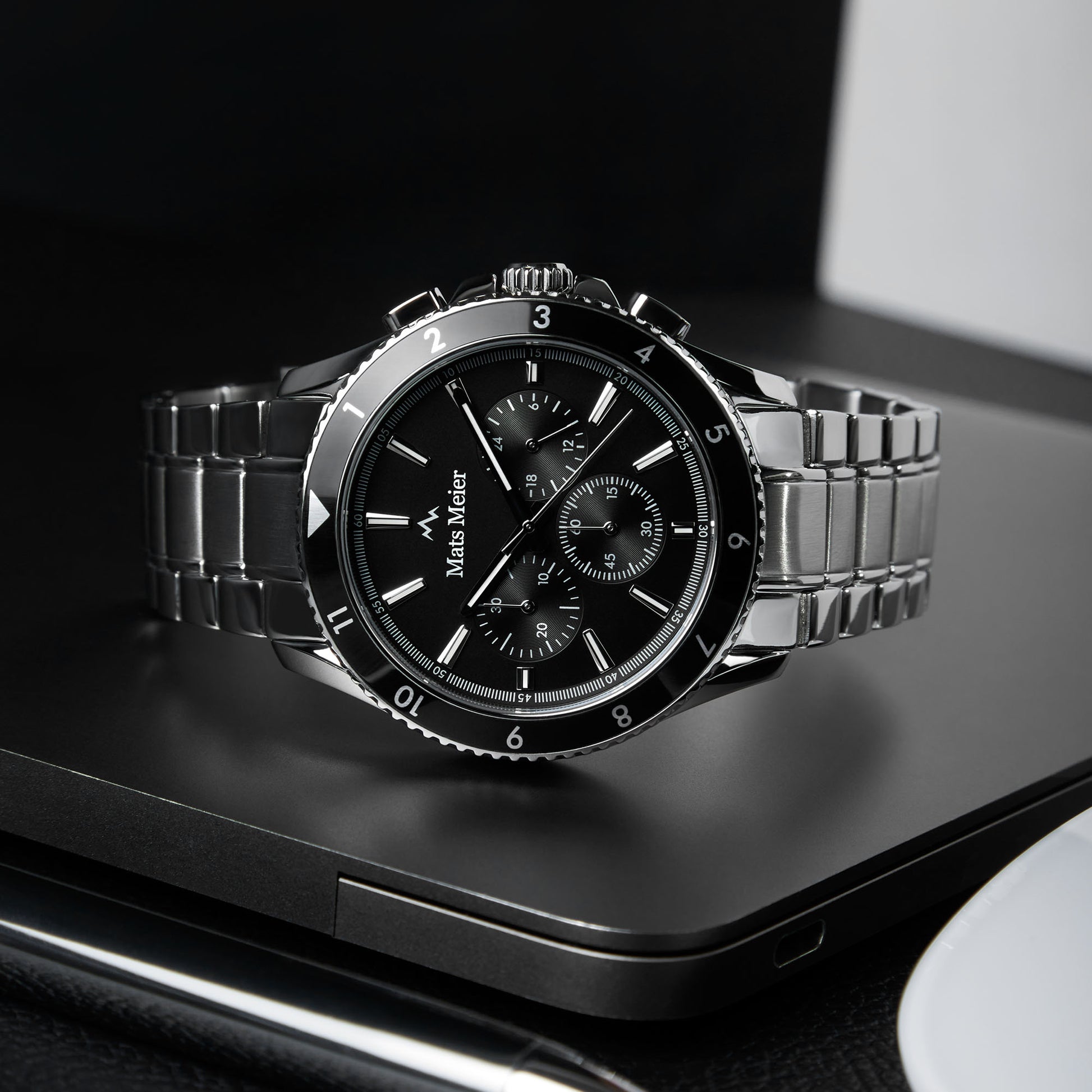 Grand Combin Chronohraph Mens Watch and watch box gift set