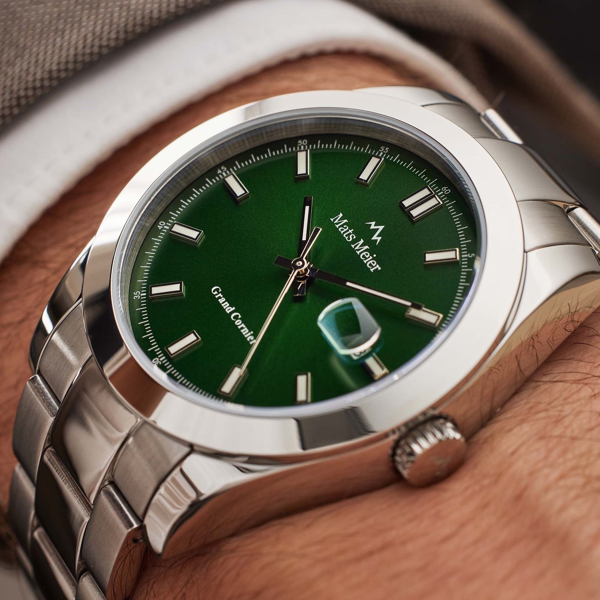 Grand Cornier mens watch silver coloured and green   